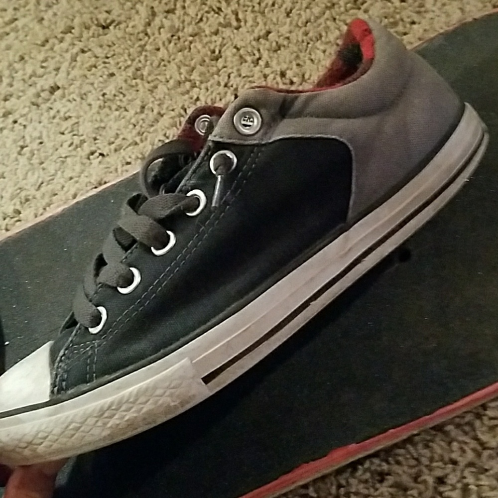 Converse - Picture 3 of 4